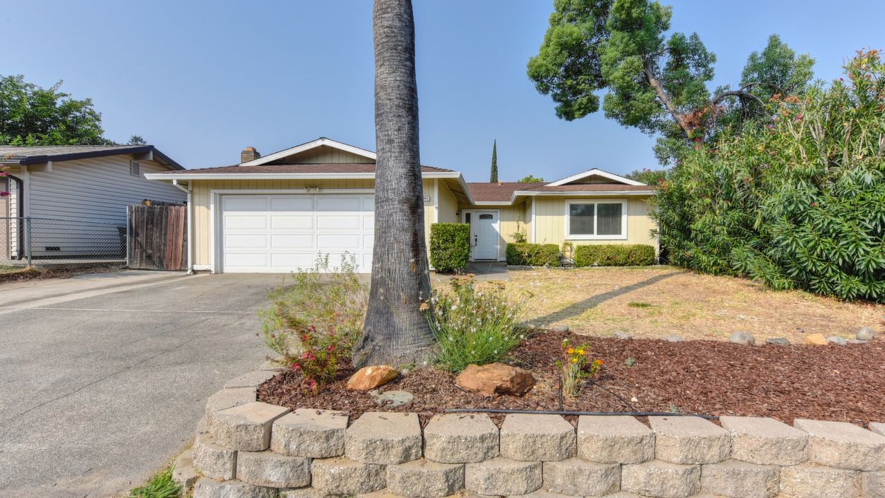 8045 Peppertree Way
Citrus Heights, CA, Citrus Heights, CA, 95621 Scene 1