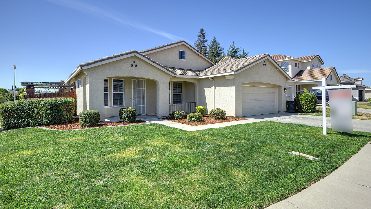 9172 Lucchesi Dr, Sacramento, CA, 95829 Scene 3