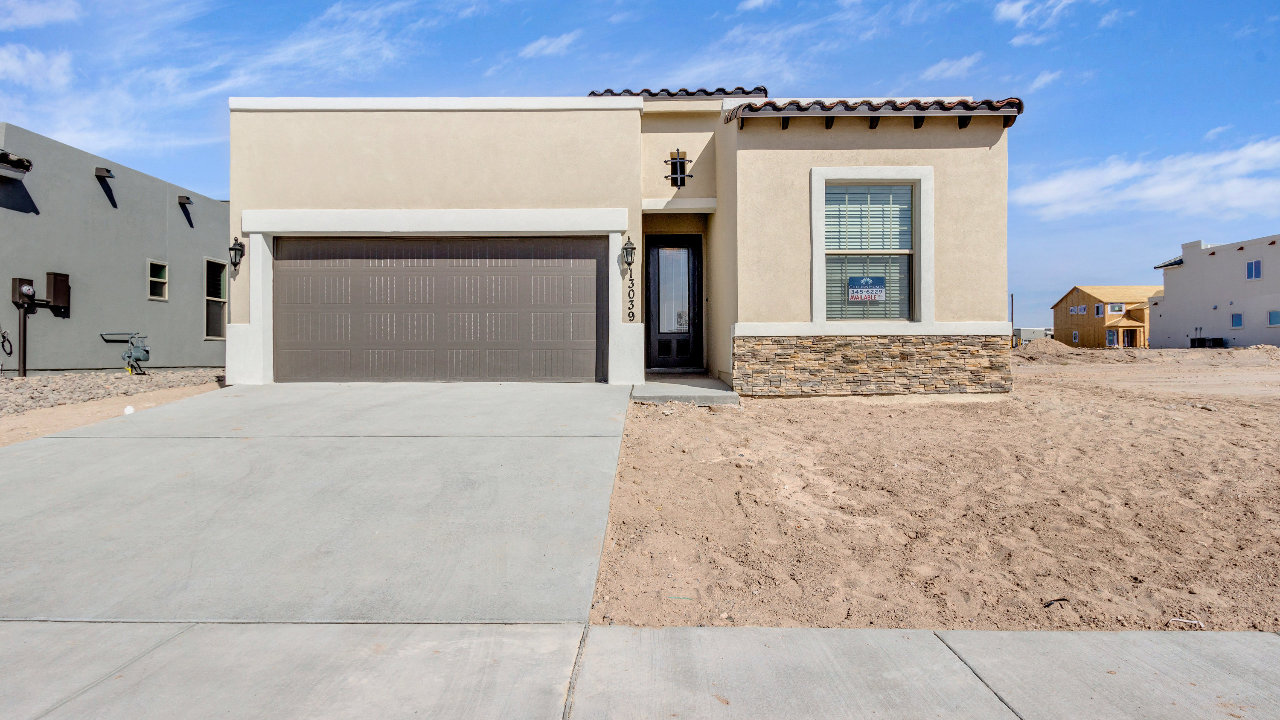 13039 Wellington Dr., Horizon City, TX, 79928 Scene 1