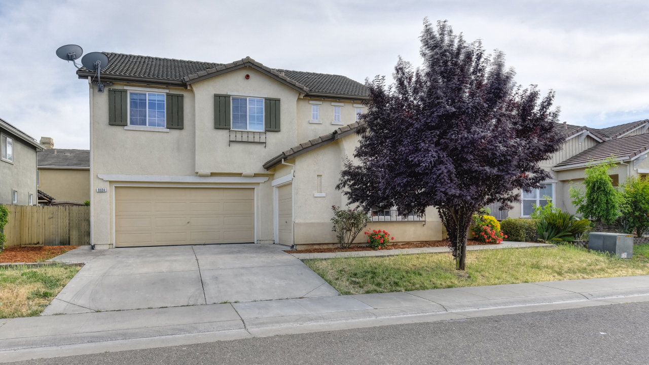 8694 Adamstown Way, Elk Grove, CA, 95624 Scene 2