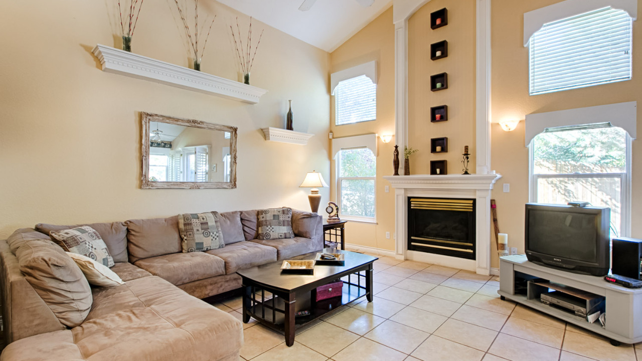 Family Room with Fireplace