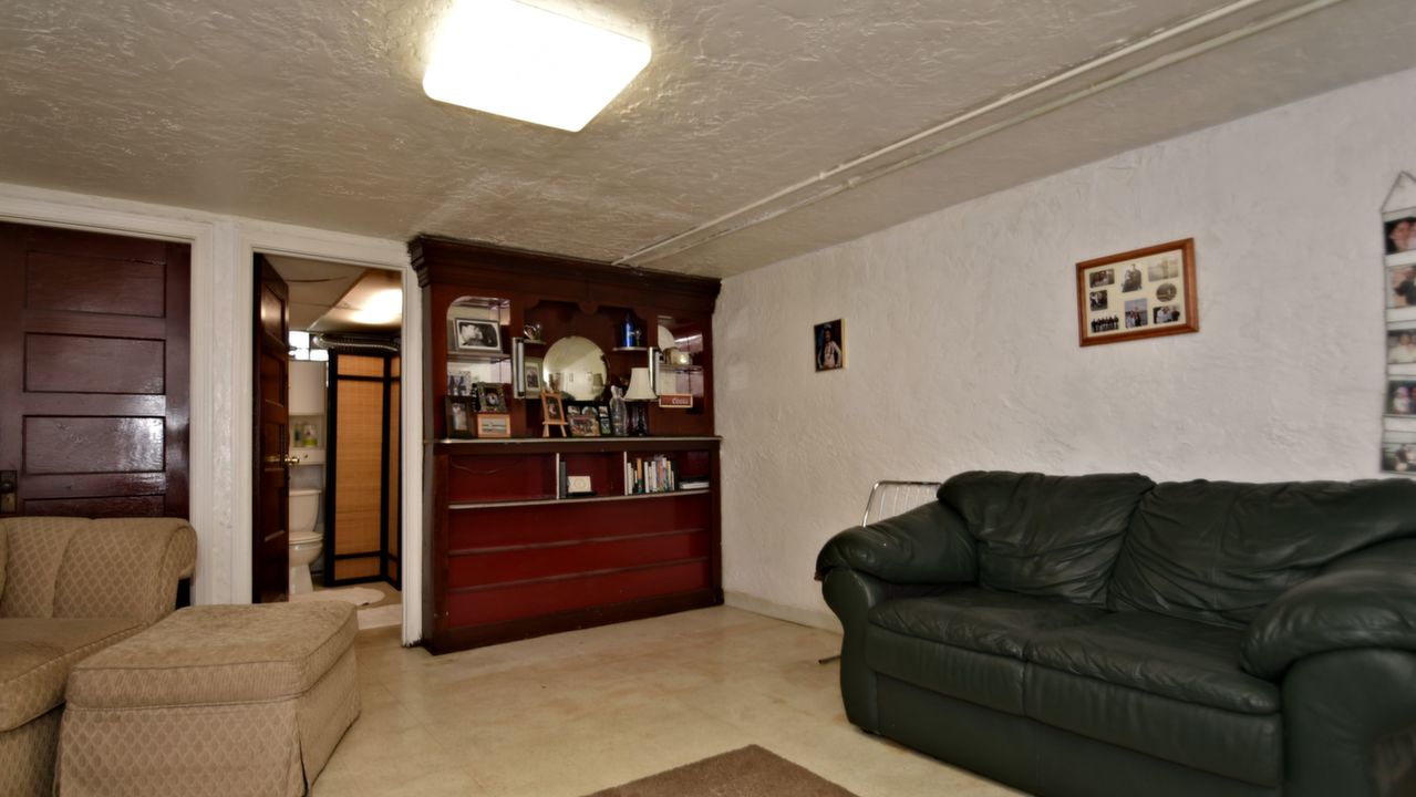 3257 Knorr St, Philadelphia, PA, 19149 Scene 4