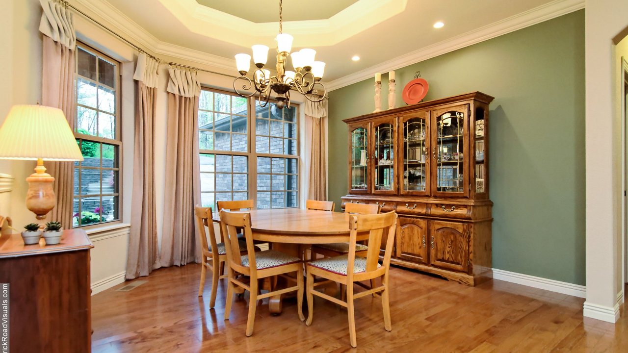  Formal dining room