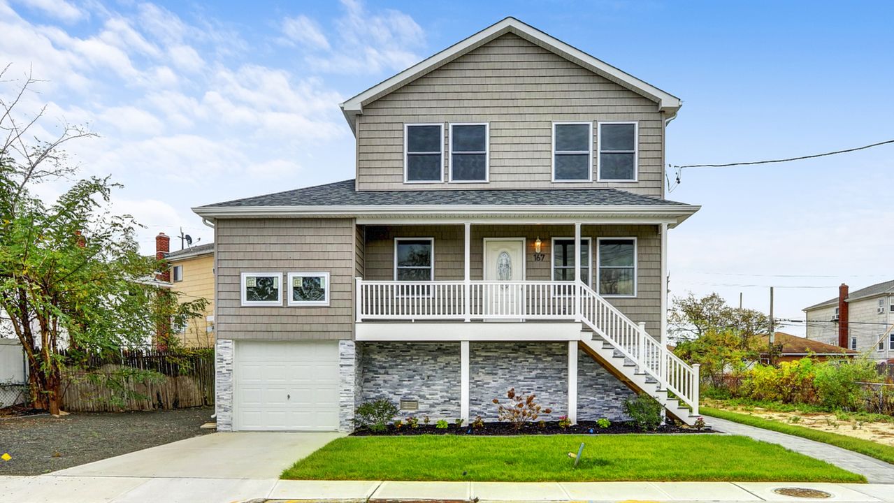 167 Waterford Rd, Island Park, NY, 11558 Scene 1