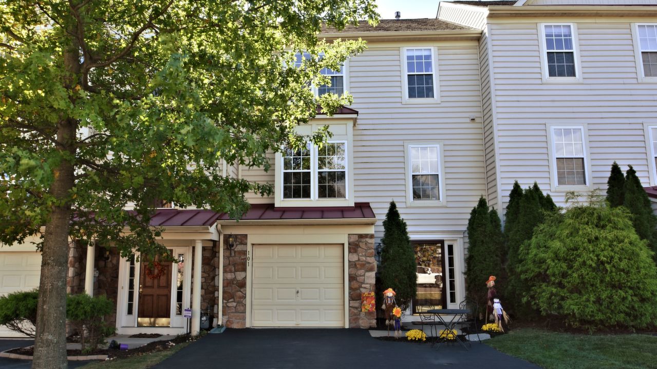 101 Devon Ct, North Wales, PA, 19454 Scene 1