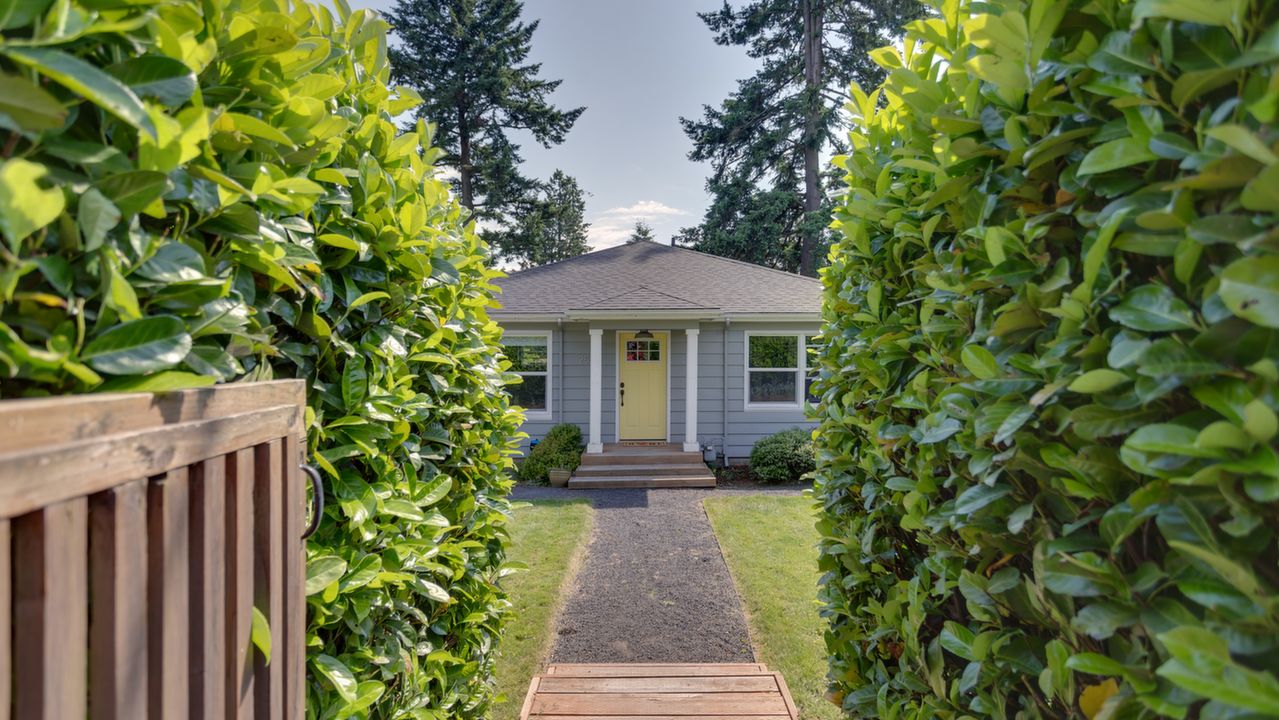 2520 Sunset Ave.,, West Linn, OR, 97068 Scene 2