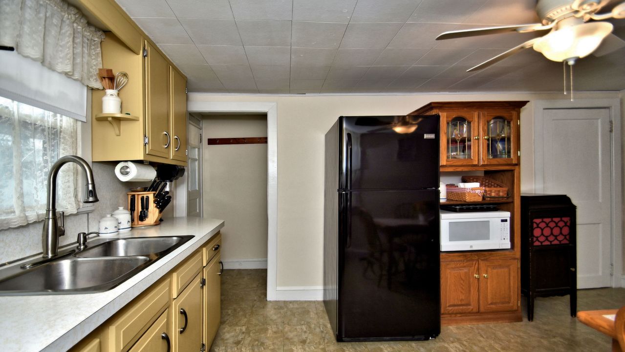 744 E 5th St, Boyertown, PA, 19512 Scene 2