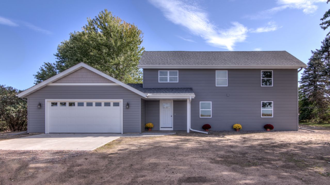 Call Kristen Tomczak @ (715) 590-2867