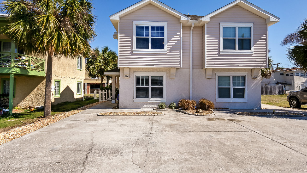 828 Tarpon Ave Unit B, Amelia Island, FL, 32034 Scene 1