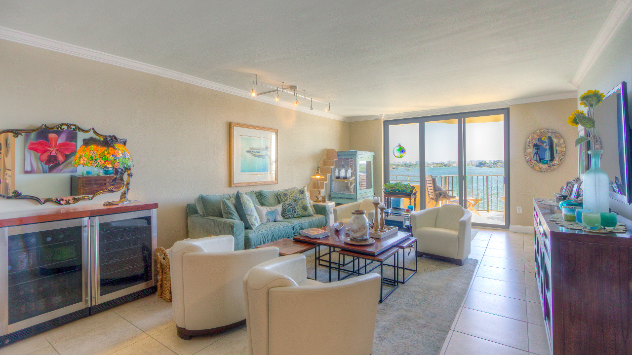 Mariners-Bay-Condo-#403-01