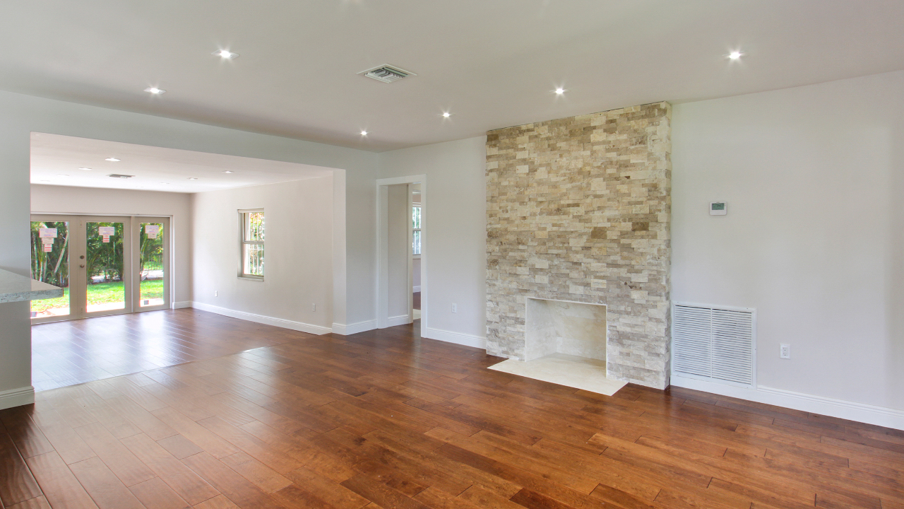 33-NE-93rd-St-04