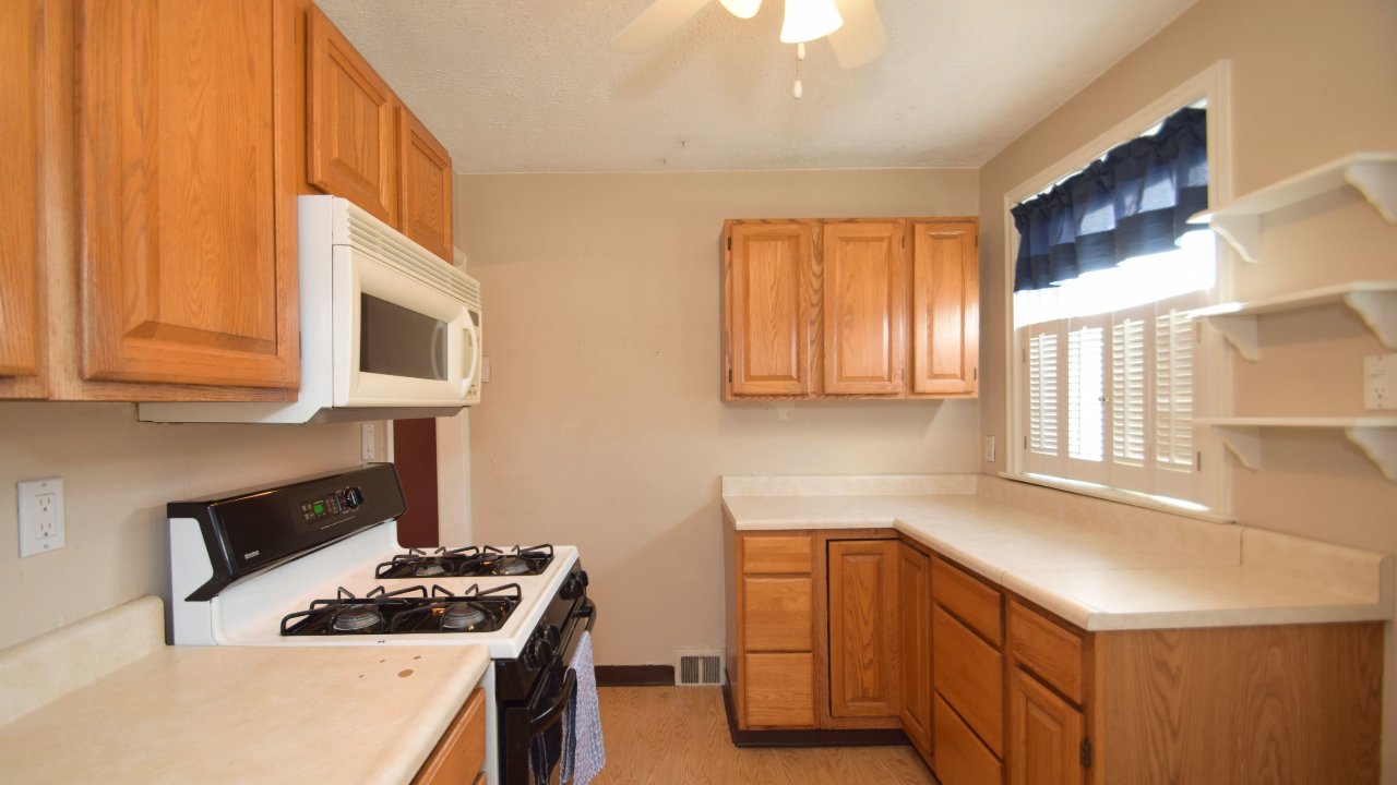 7641 Fairfield St, Philadelphia, PA, 19152 Scene 3