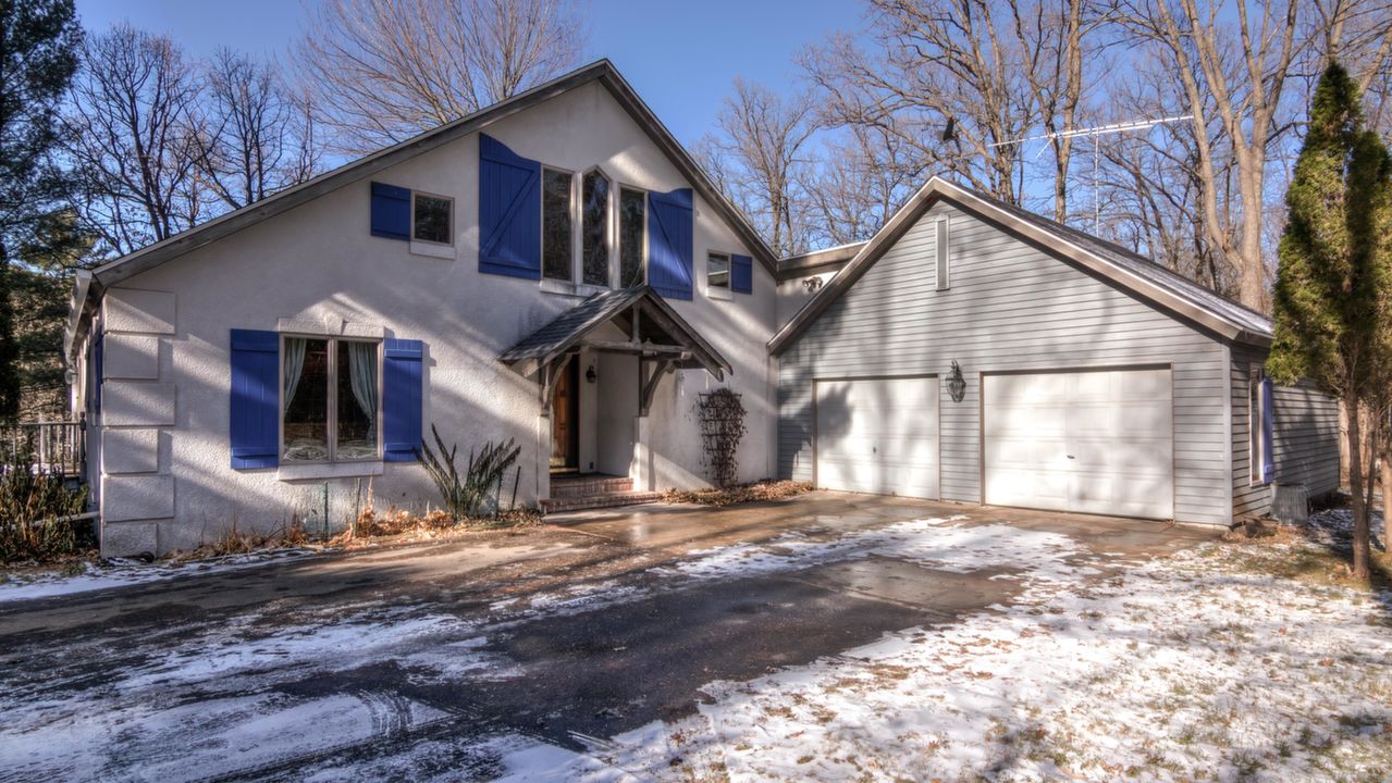 Call Suzy Korum @ (715) 760-1608