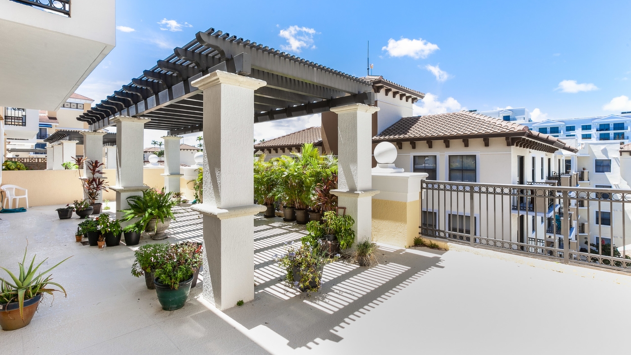 Colonnade-#610-03