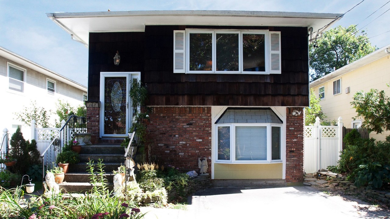 167 New York Avenue, Smithtown, NY, 11787 Scene 1