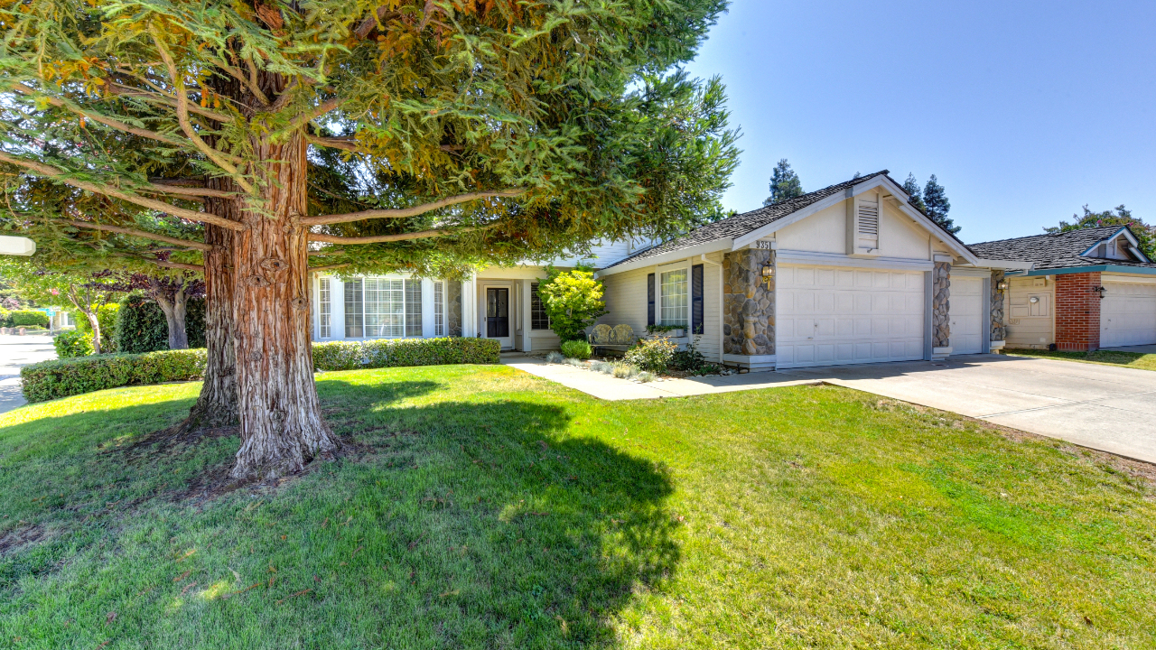 9351 Savin Place, Elk Grove, CA, 95624 Scene 2