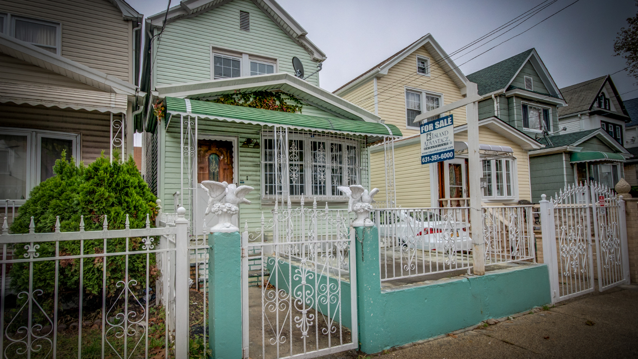 97-07 105th St, Ozone Park, NY, 11416 Scene 3