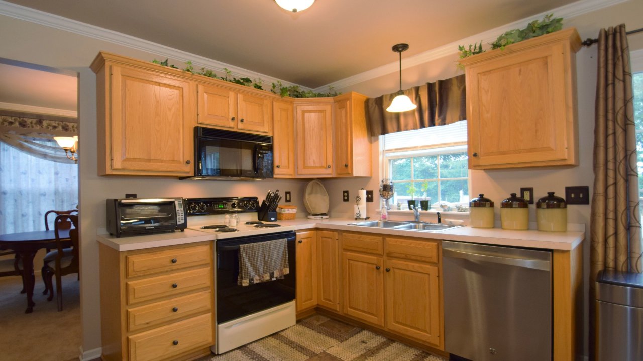 104 Queen Ann Cir, Douglassville, PA, 19518 Scene 3