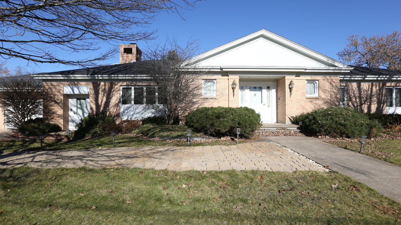 aaFront_DoorB26A8651