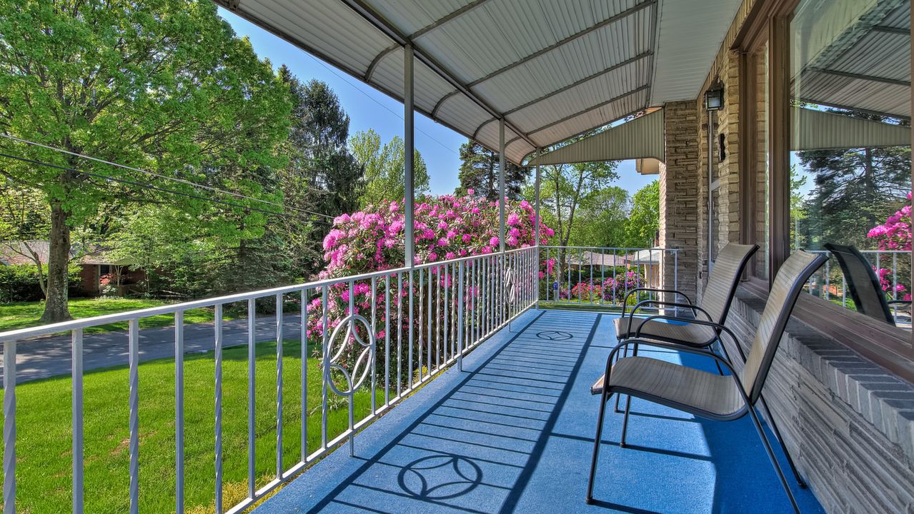 1131 Harvard Road - 02