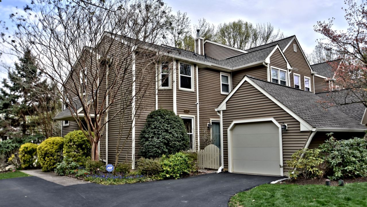 1586 Applewood Cir, Yardley, PA, 19067 Scene 1