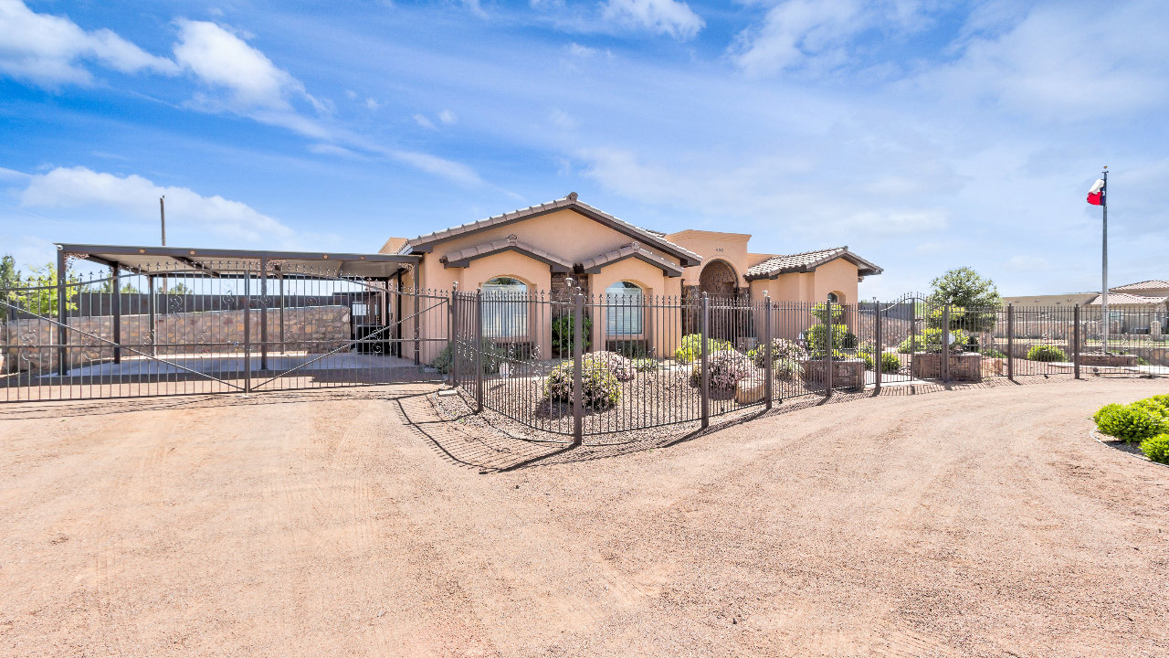 800 Neyla, El Paso, TX, 79932 Scene 2