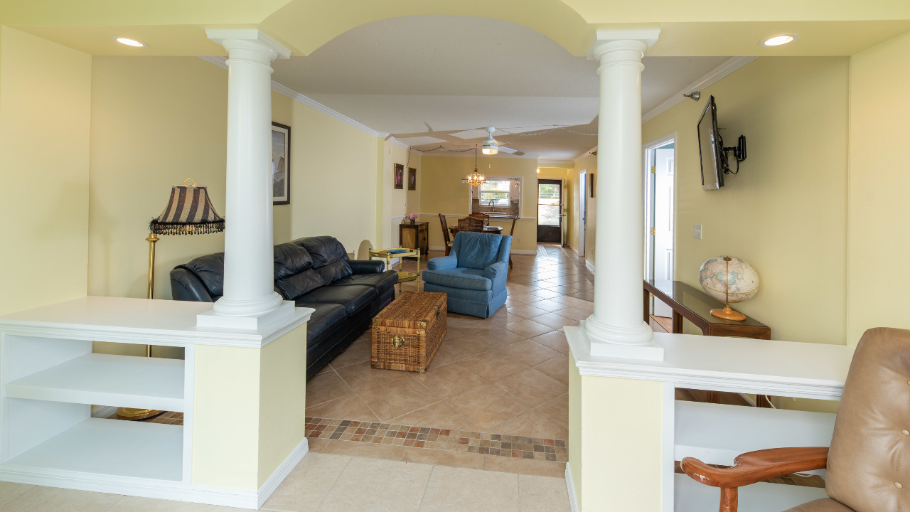 LIng Room from Lanai