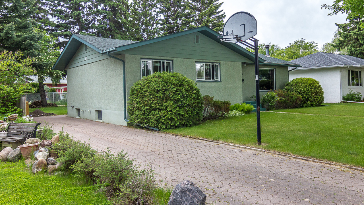 48 McAskill Cres. SK-102