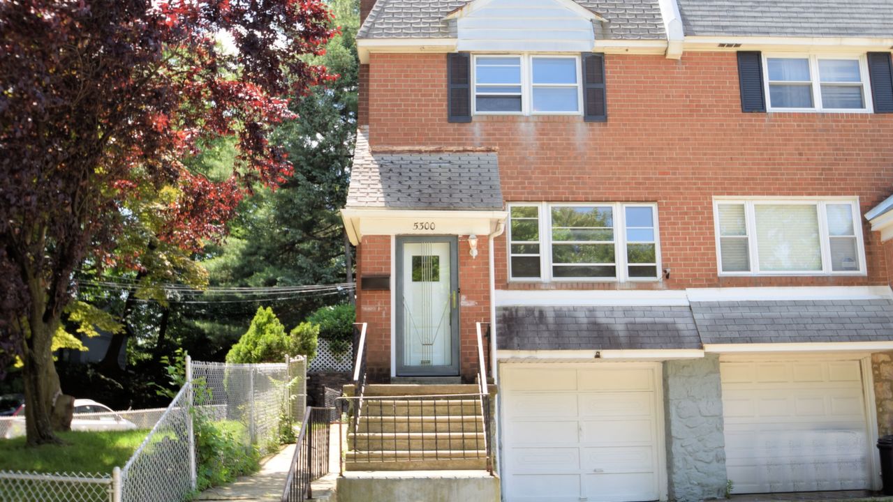 5300 Vicaris St, Philadelphia, PA, 19128 Scene 1