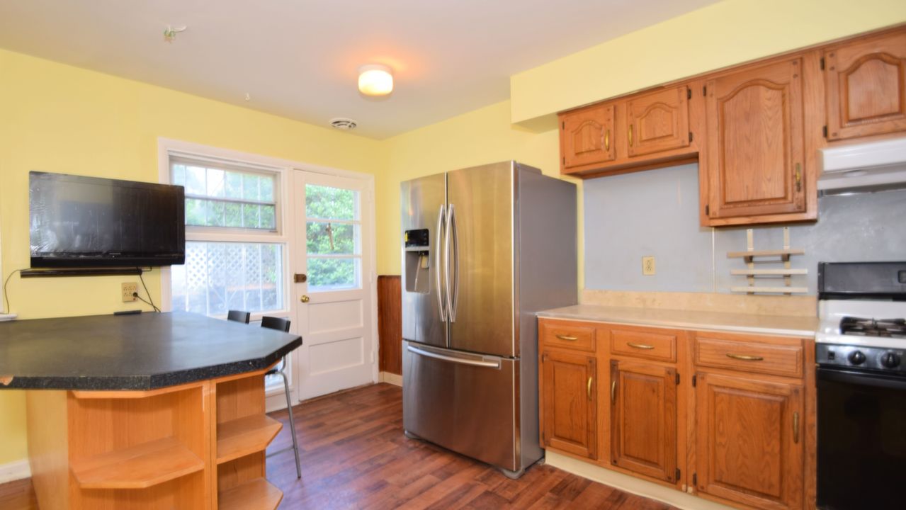 5300 Vicaris St, Philadelphia, PA, 19128 Scene 4