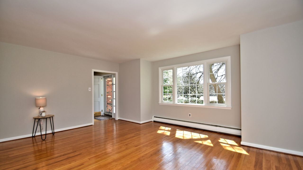 5 Heatherwood Hill, Norristown, PA, 19403 Scene 2