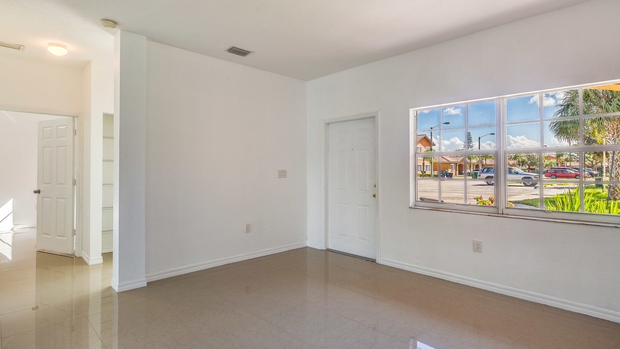 10981-SW-181st-St-03
