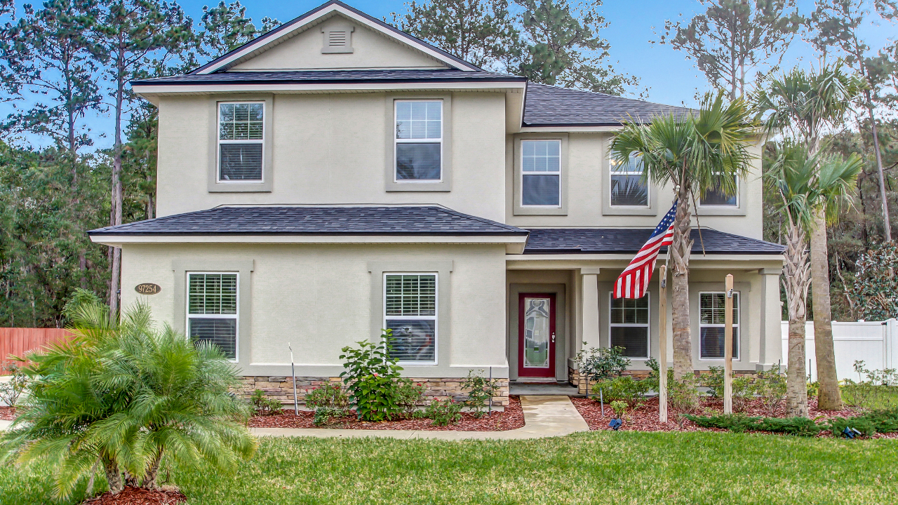 Welcome to 97254 Bluff View Circle!