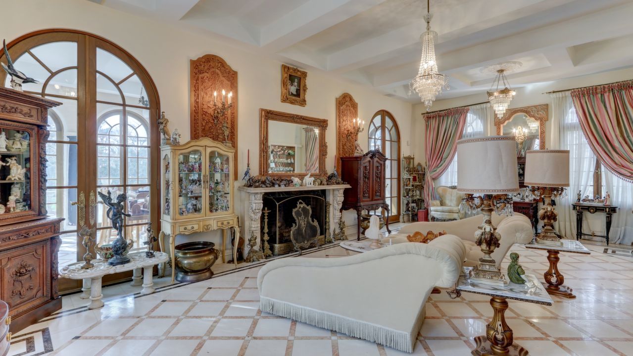 220 Woodside Dr, Hewlett, NY, 11557 Scene 4