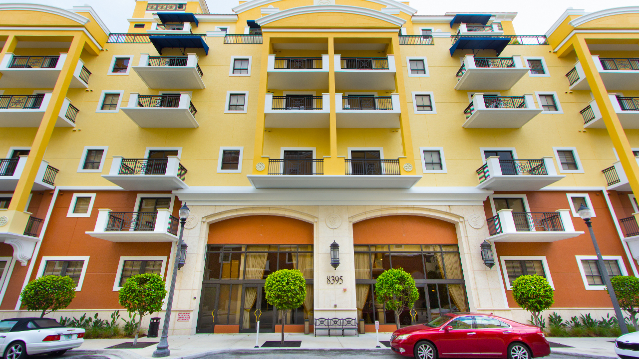 8395-SW-73rd-Ave-#112-01