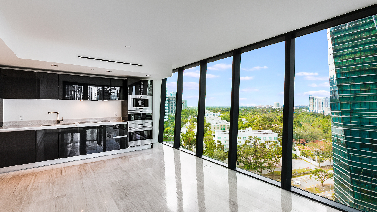 Echo-Brickell-#1106-04