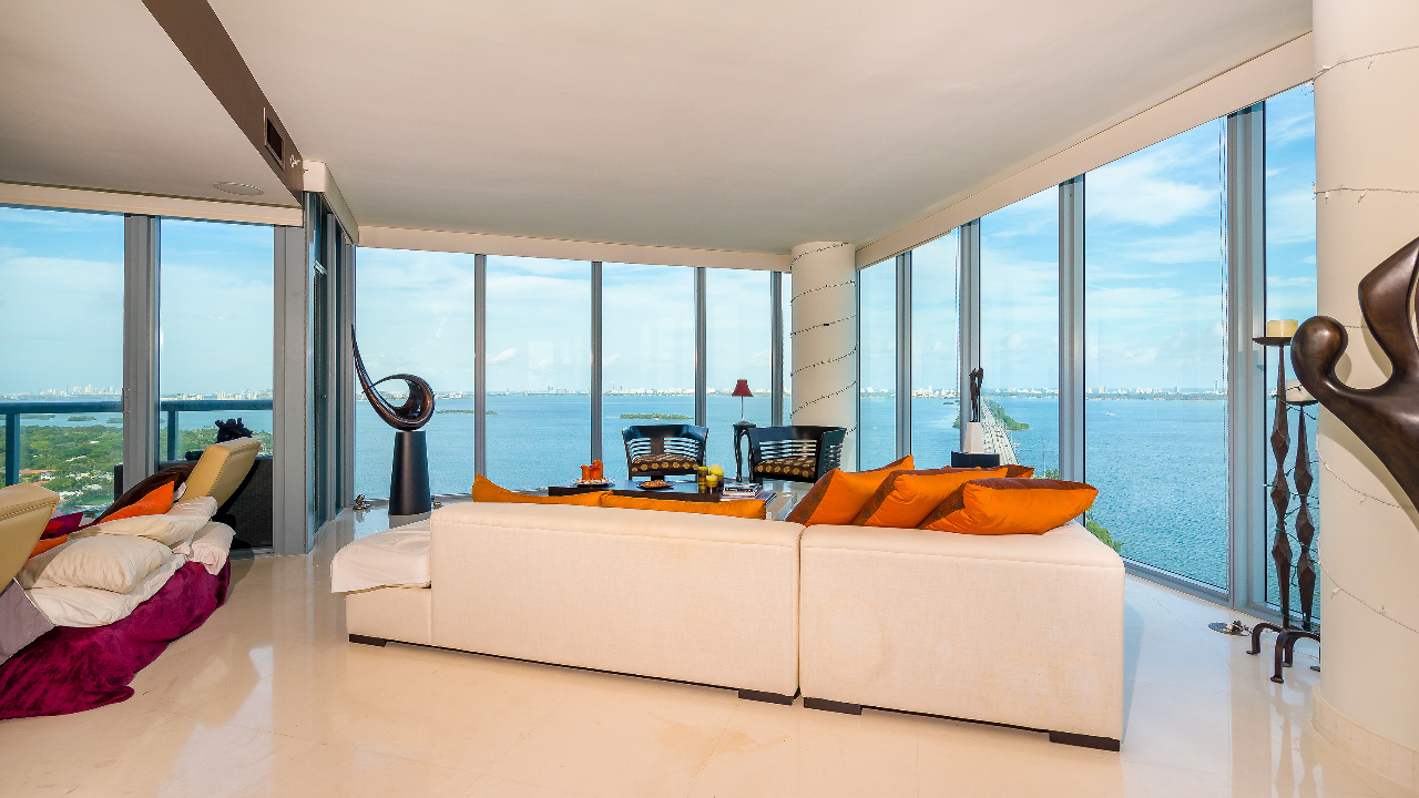 Blue-Condo-#2612-03