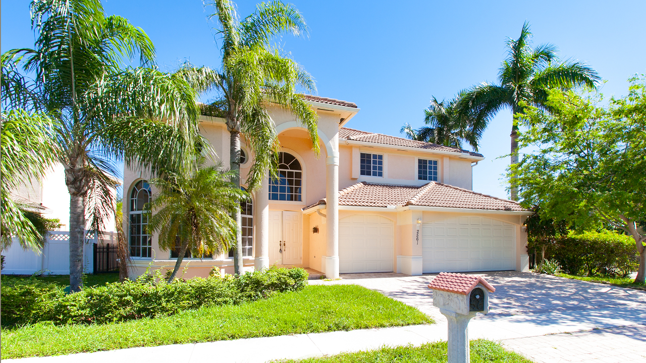 2561-NW-123rd-Ter-02