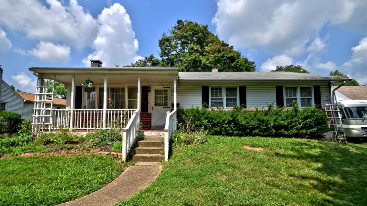 302 Crestview Rd, Lansdale, PA, 19446 Scene 1