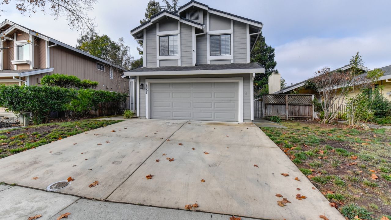 6904 Plume Way, Elk Grove, CA, 95758 Scene 2