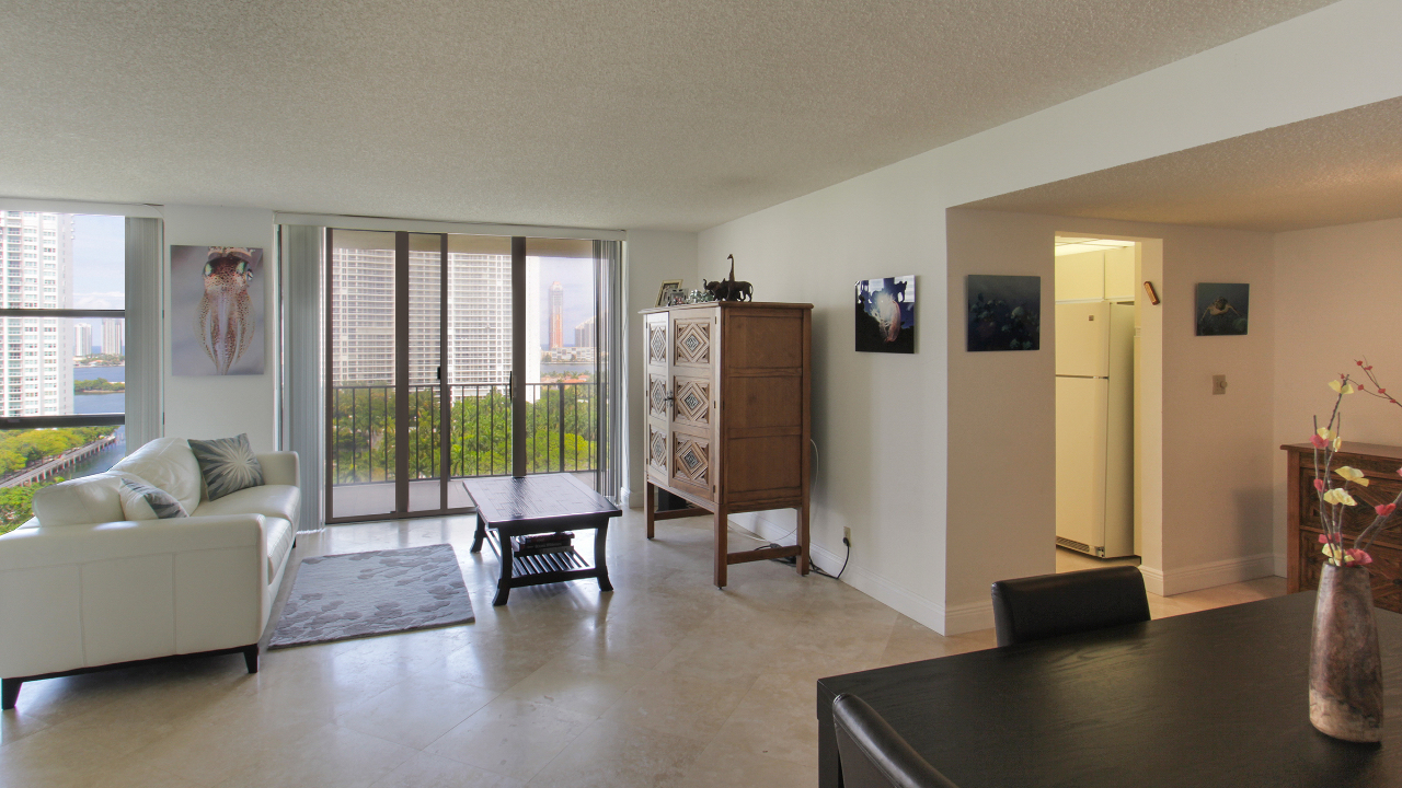 Biscayne-Cove-Unit-1604-02