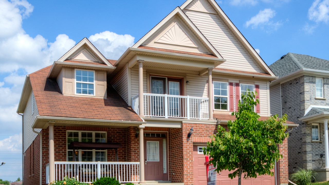 546 Winterburg Walk, Waterloo, ON, N2V 2N9 Scene 1