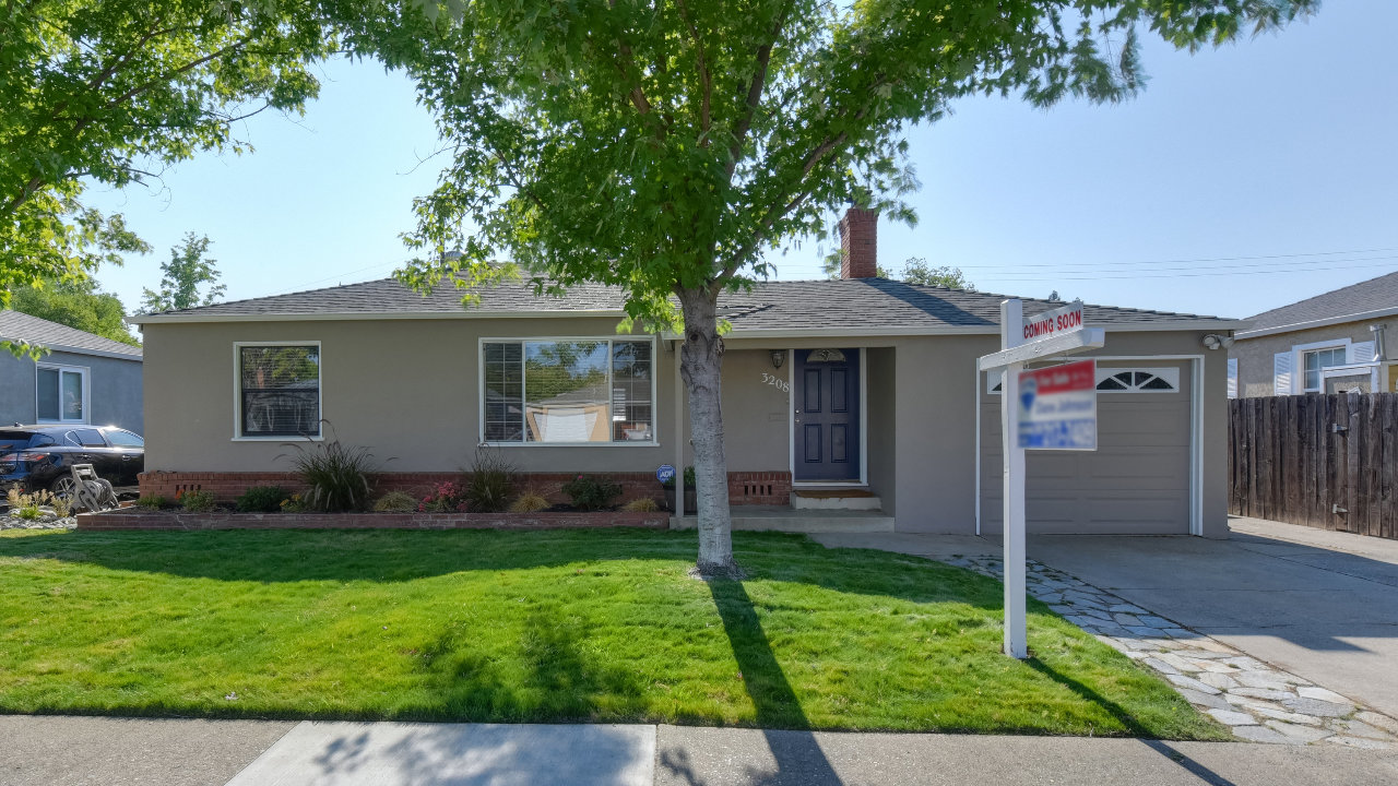 3208 61st Street, Sacramento, CA, 95820 Scene 1
