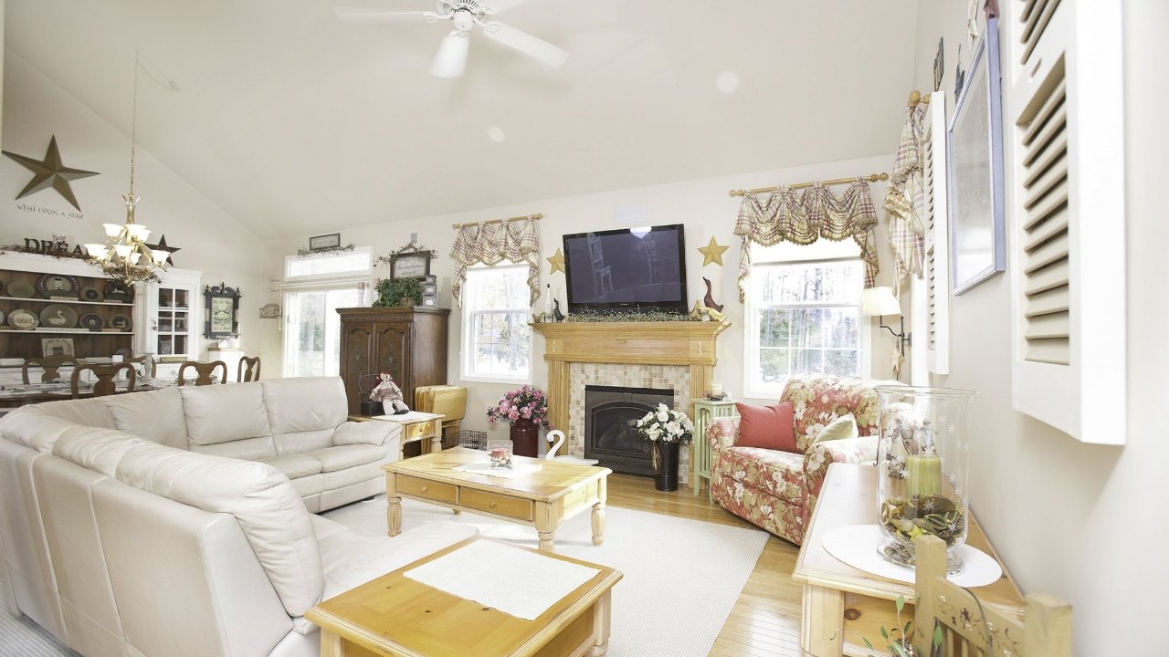 99 Meadow Pond Circle, Miller Place, NY, 11764 Scene 2