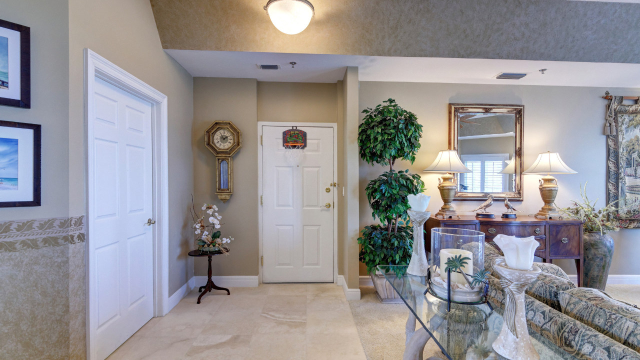 04_Entryway_02 - Copy