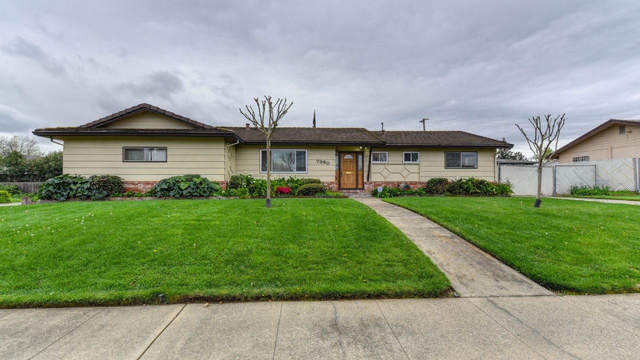 7990 Shrewsbury Ave, Fair Oaks, CA, 95628 Scene 1