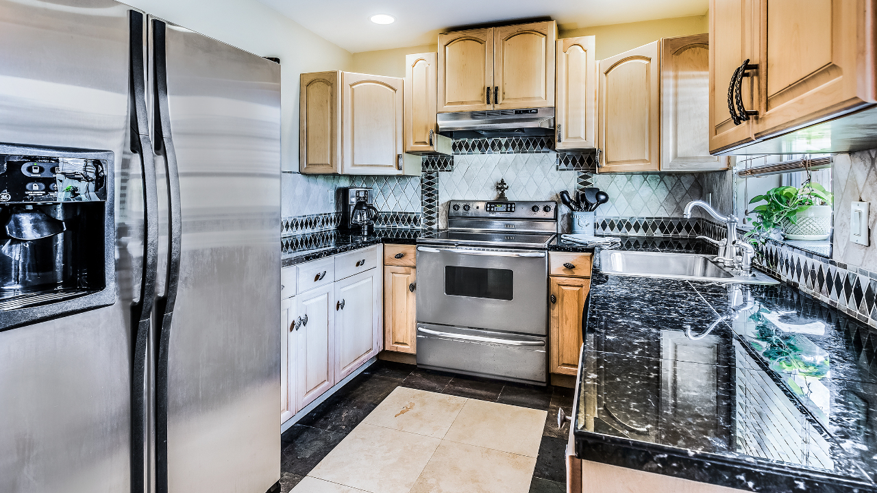 900-SW-18th-St-08