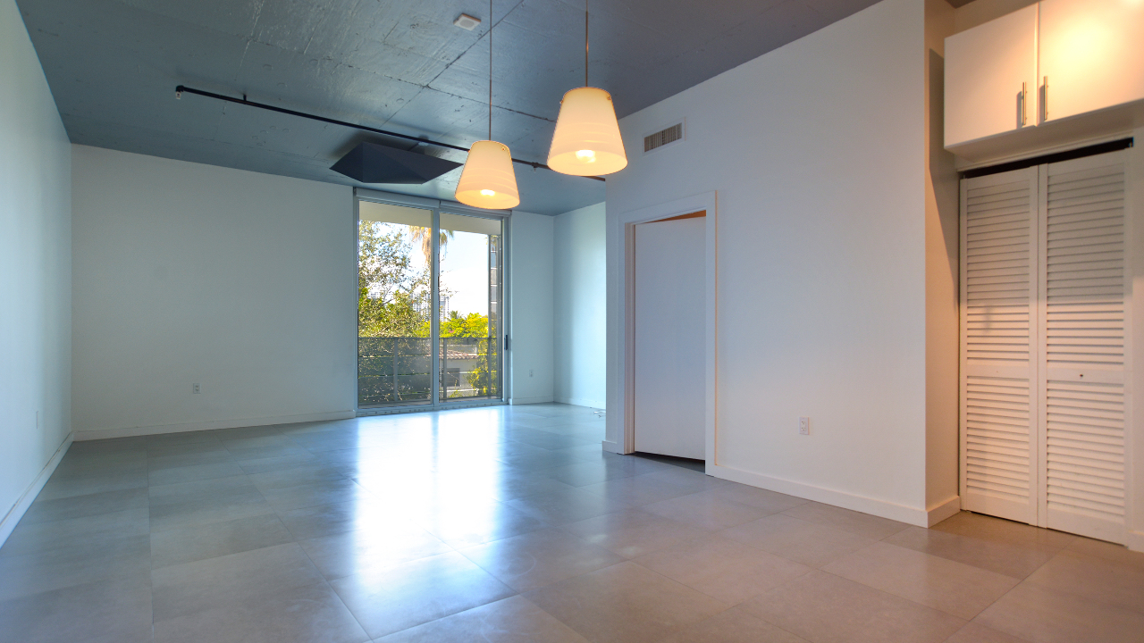 1700-Meridian-Ave-#310-02