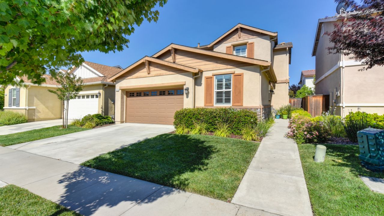 1817 Glenmark Way, Roseville, CA, 95747 Scene 2