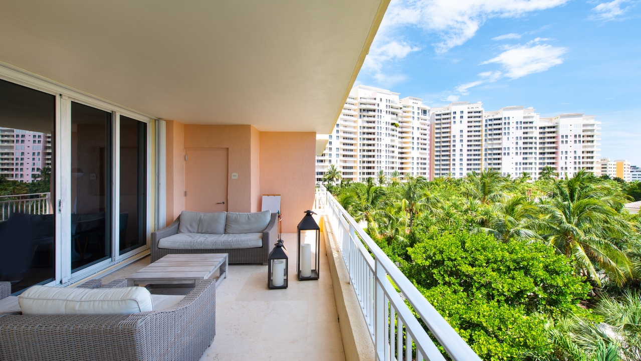 Ocean-Tower-One-#607-04
